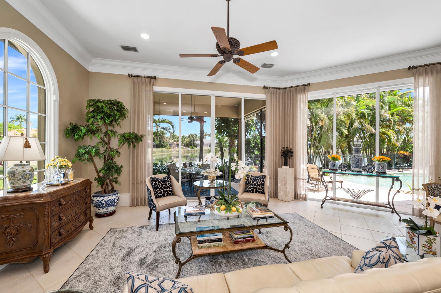 Discover the Luxury of Grey Oaks: Naples’ Premier Neighborhood